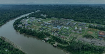 A agência Voto Bernales destacou o papel do gás natural na economia peruana e identificou o Projeto Camisea como uma importante referência para o setor.