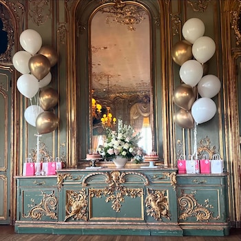 Uno de los lujosos muebles