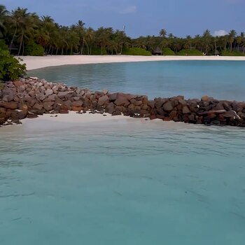 Las playas son de arenas