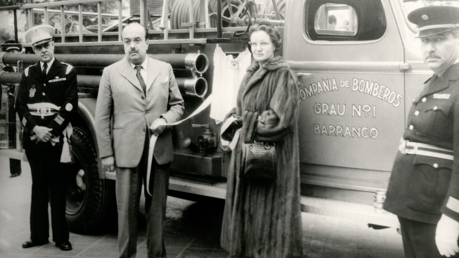 Pedro de Osma junto a su hermana Angélica (Museo Pedro de Osma)