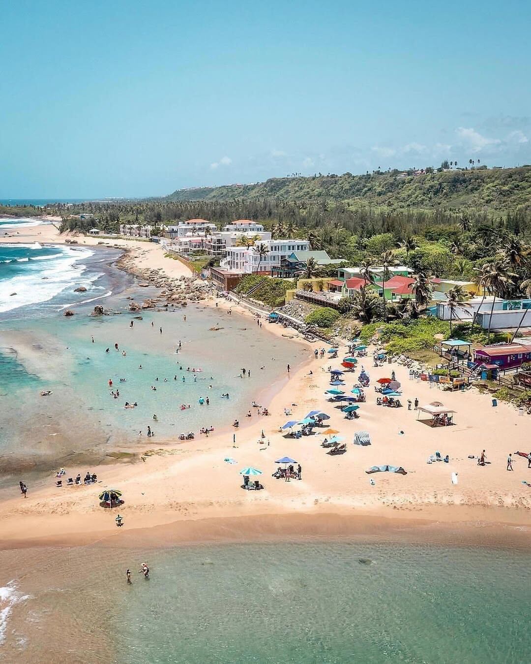 Una cifra destacada por el diario estadounidense sitúa a Puerto Rico como el territorio con mayor tráfico aéreo directo desde Estados Unidos. Foto: Instagram @puertoricogram