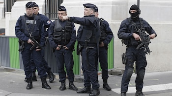 Operación “Relámpago” libera a cuatro mujeres víctimas de explotación sexual en Francia tras alerta desde Colombia