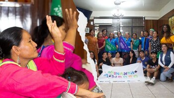 La red de mujeres agrupadas