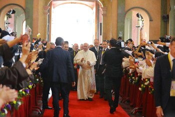 Papa Francisco llega al templo Las Nazarenas. (Facebook: Papa Francisco en el Perú)