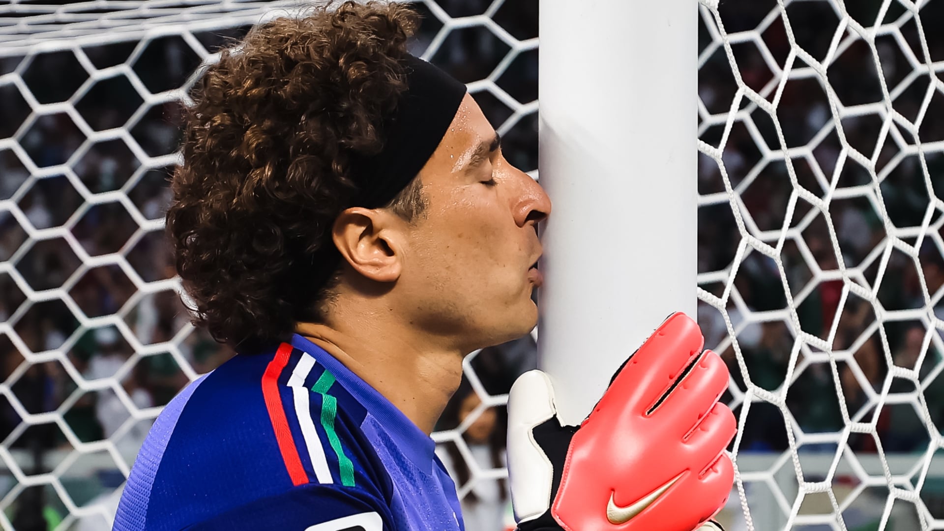 FIFA despide a Memo Ochoa con emotivo mensaje tras anunciar su retiro del futbol profesional: “Una verdadera leyenda”