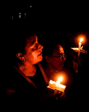 El sentido simbólico de la cruz y la tumba vacía se transforma en señal de victoria y esperanza para los católicos. (Foto cortesía Secretaría de Prensa)