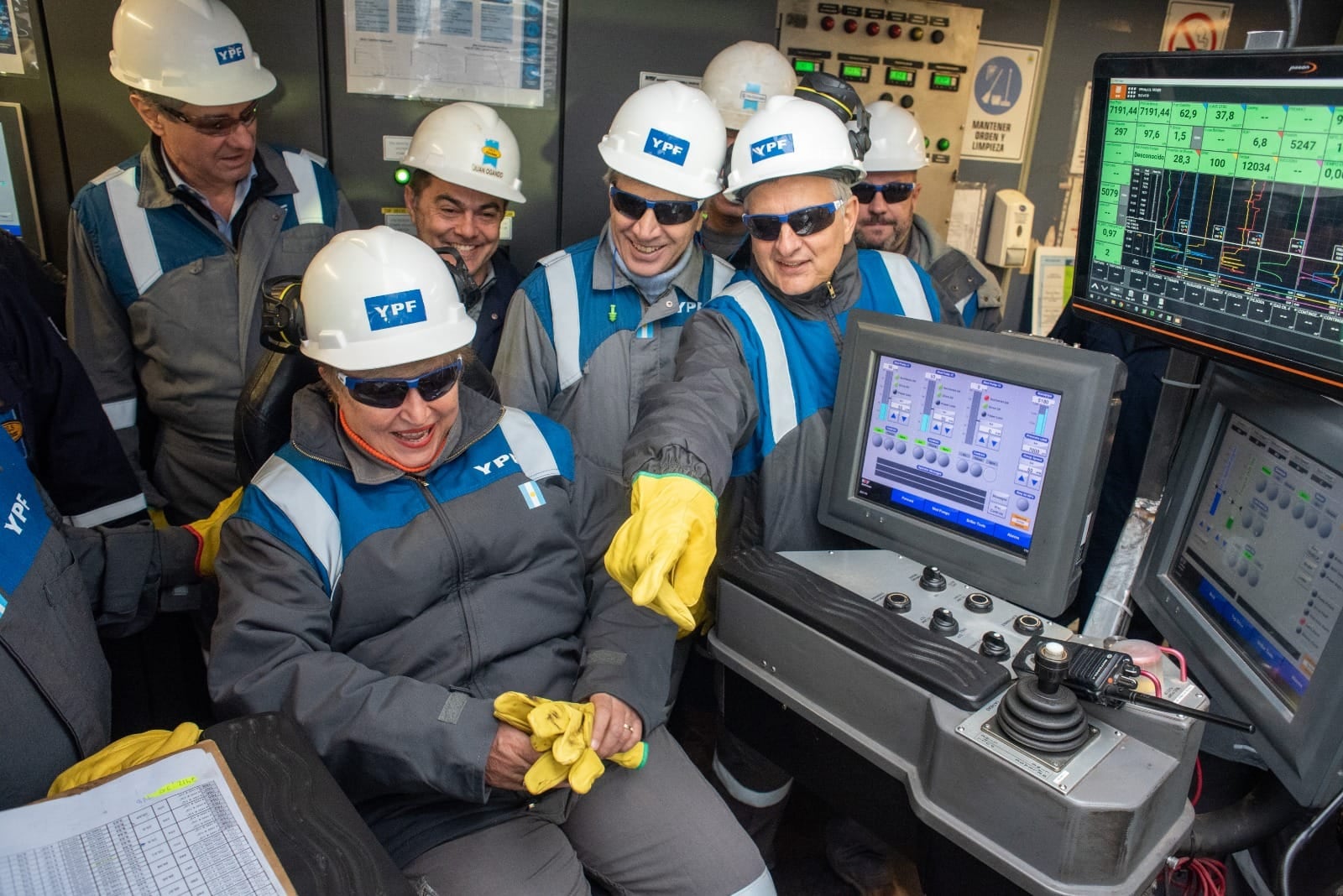 Georgieva recorrió las instalaciones de YPF en Loma Campana, donde se reunió con directivos de las empresas que operan en la formación