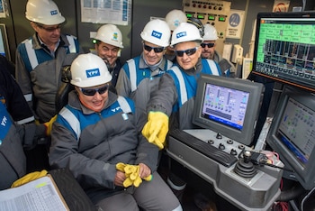 Georgieva recorrió las instalaciones de YPF en Loma Campana, donde se reunió con directivos de las empresas que operan en la formación