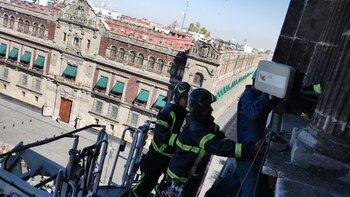 Cuerpos de rescate trabajan en la zona
CDMX, rescate