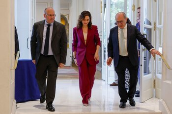 Isabel Díaz Ayuso junto a