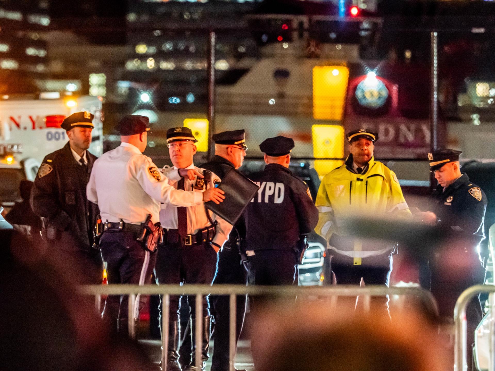 Maduro llega al Centro de Detención Metropolitana (Nueva York) escoltado por la DEA Maduro llega al Centro de Detención Metropolitana (Nueva York) escoltado por la DEA