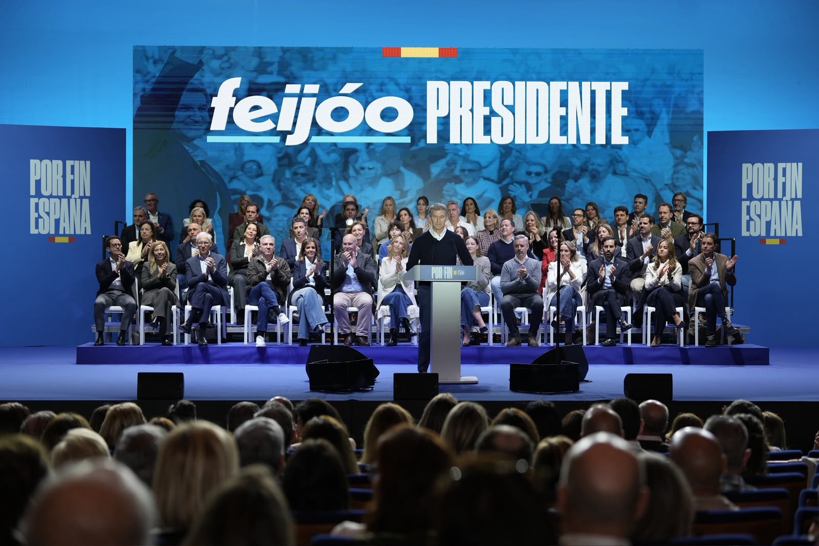 El presidente del PP, Alberto Núñez Feijóo, en un mitin en Salamanca. (David Mudarra/PP)