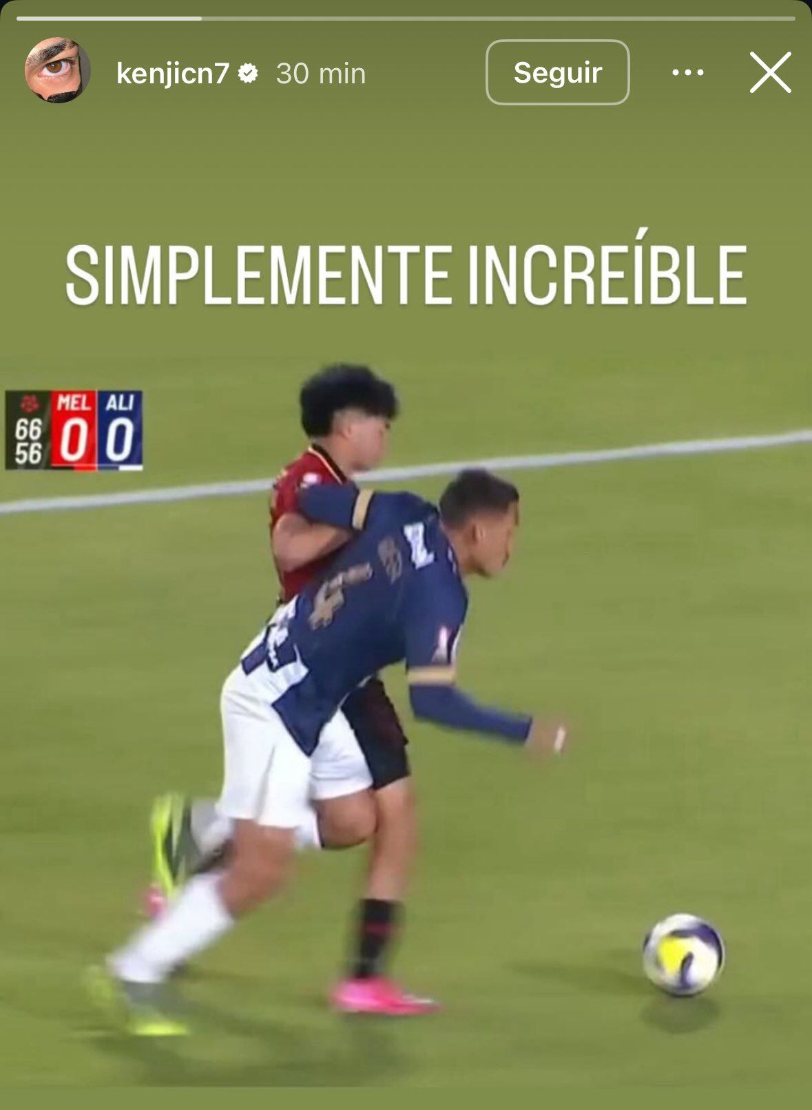 La reacción de Kenji Cabrera tras penal no sancionado a favor de Melgar. Crédito: Captura