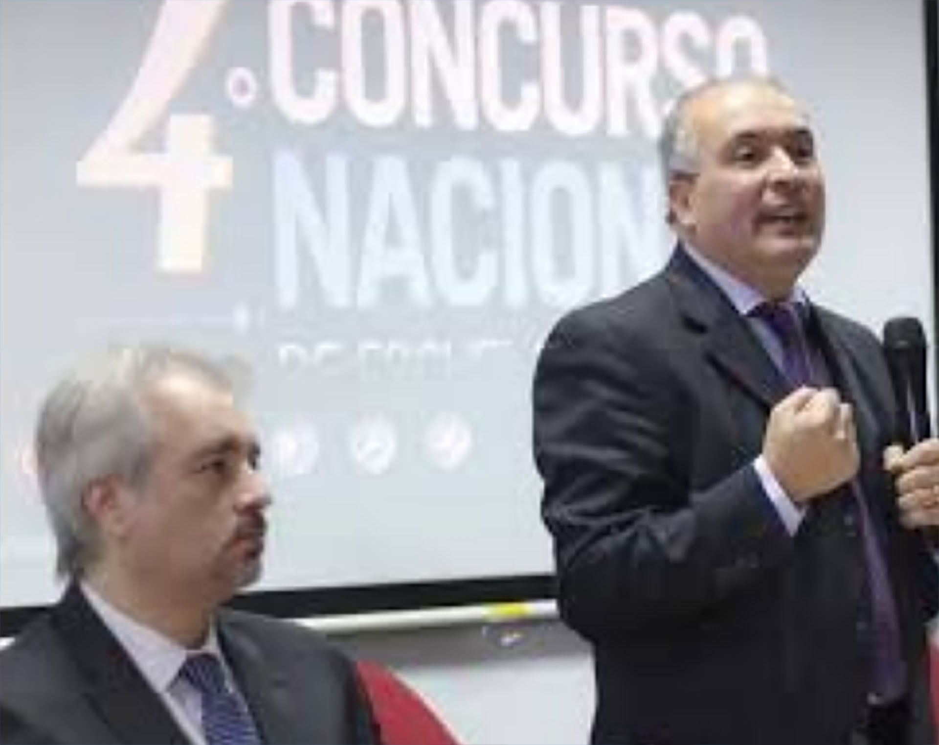 Germán Nivello con su entonces jefe José López (Secretaría de Vivienda y Habitat)