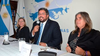 El embajador en Honduras convocó