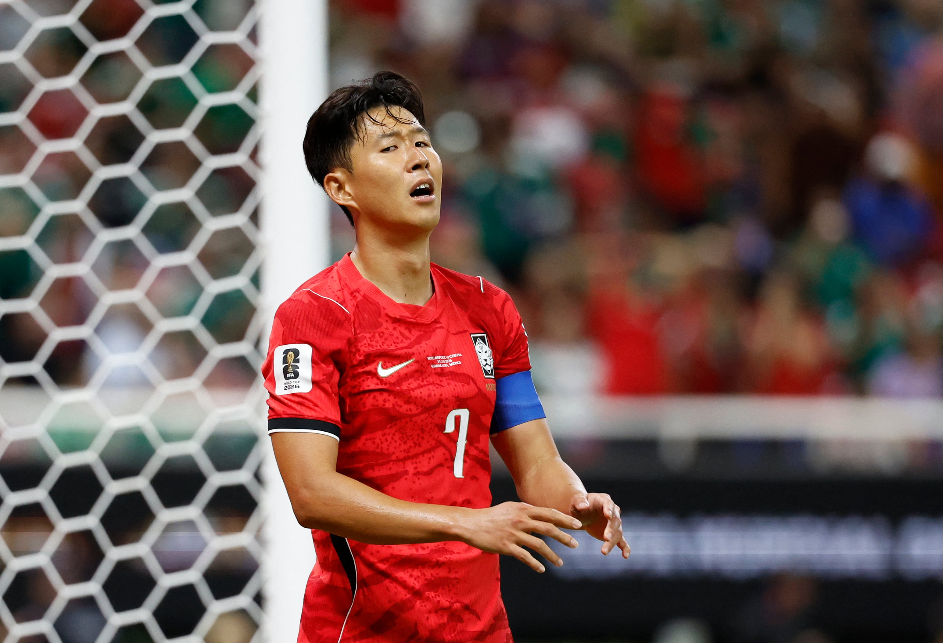 Son Heung-min lamentando una oportunidad desperdiciada ante Chequia. - Crédito: REUTERS
