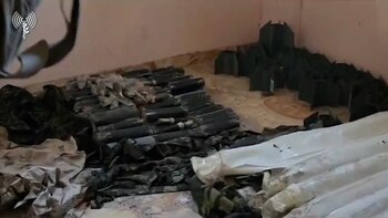 Parte del armamento incautado