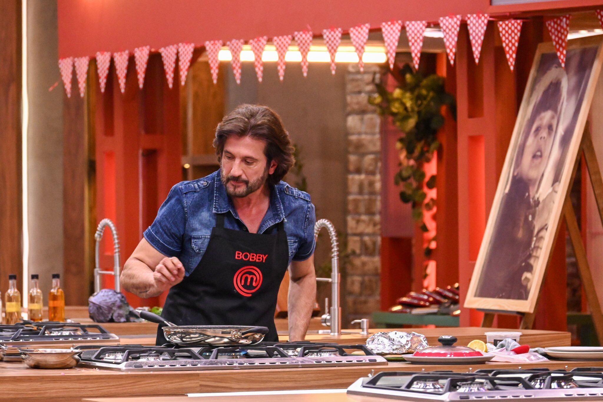 Bobby se convirtió en el quinto eliminado del concurso. (@MasterChefMx)
