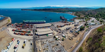 La modernización de Puerto Caldera contempla una ampliación de la línea de atraque y la construcción de cinco nuevos muelles para grandes embarcaciones. Crédito: INCOP