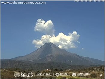 Imagen 1: Volcán Fuego de Colima, 13:31 h (hora local).