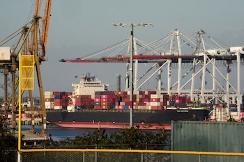 El barco pontacontenedores NYK Meteor
