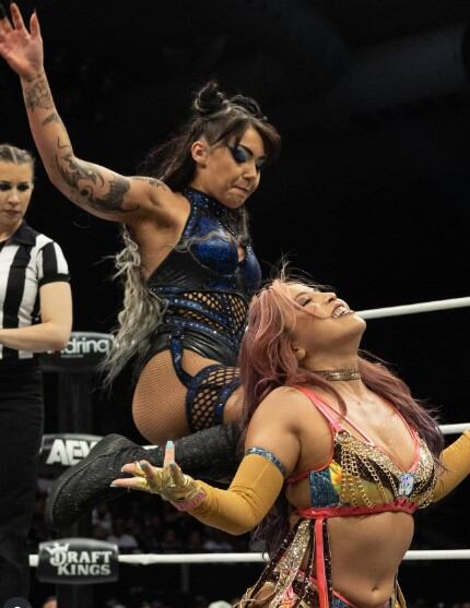 A pesar de ser rivales en otros eventos, Skye Blue y Mina Shirakawa trabajarán juntas para representar al equipo internacional en el torneo del CMLL.