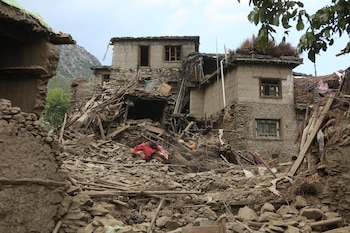 Casa destruida por el terremoto.