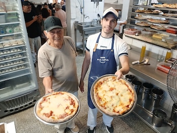 La masa se sigue preparando