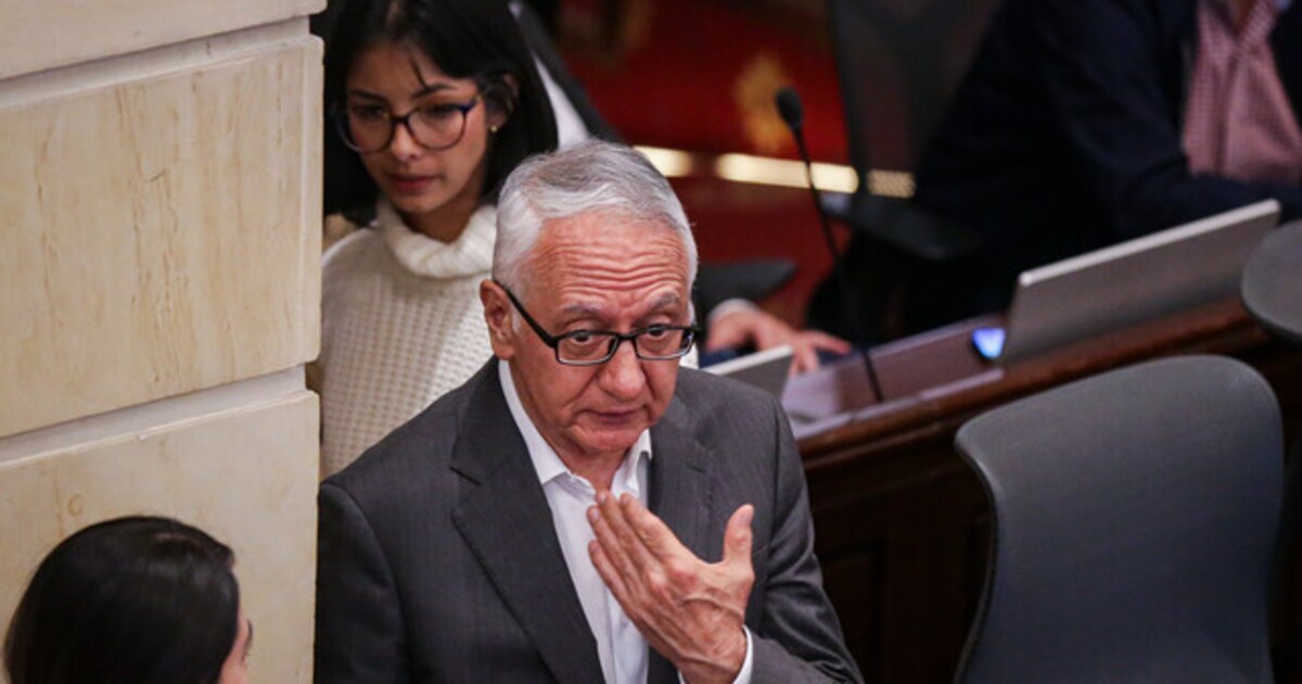 Denuncian nepotismo en el Ministerio de Salud: amigos y familiares de Jaramillo al mando