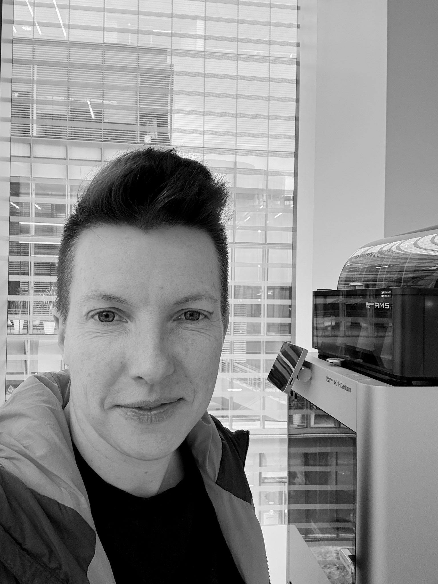 El acuerdo firmado entre OpenAI y el Pentágono contempla la implementación de inteligencia artificial avanzada en tareas de seguridad nacional (@kalinowski007)