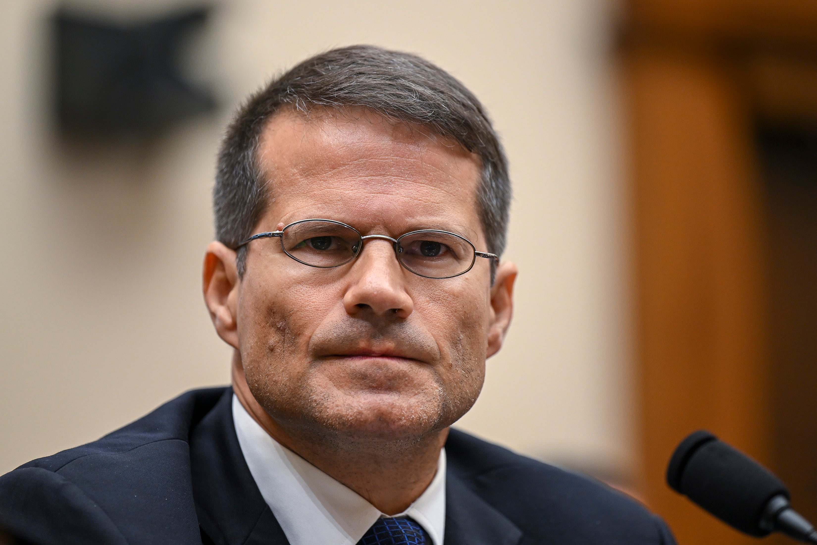 D. John Sauer, procurador general de Estados Unidos, defendió ante la Corte Suprema la postura de Donald Trump contra la ciudadanía por nacimiento y advirtió sobre el impacto del llamado turismo de parto (Kenny Holston/The New York Times)