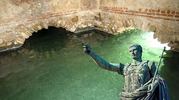 El balneario romano en el que Julio César cuidaba su piel y que tiene un olor muy característico: se volvió especialmente popular durante los siglos XVIII y XIX