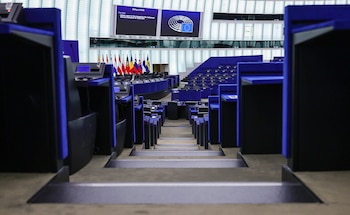 Vista del hemiciclo del Parlamento Europeo. (EFE/EPA/RONALD WITTEK)