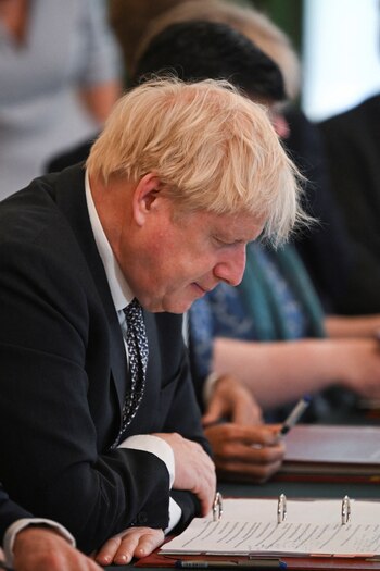 Pincher renunció el jueves como