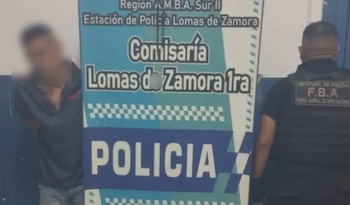 Un delincuente buscado por robo