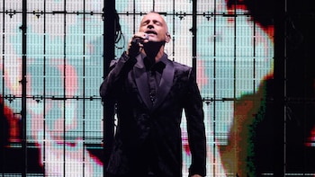 Esta es la cirugía por la que Eros Ramazzotti canceló su gira de conciertos en México