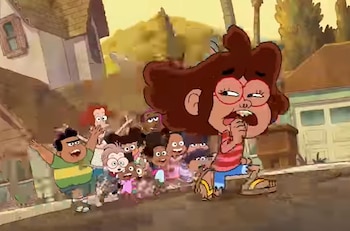 (Captura de pantalla/YouTube/@disneychannel//Twitter/@_AngelaMSanchez)