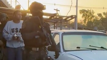 Uno de los seis miembros