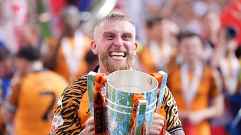 El Hull City asciende a la Premier League tras ganar la final del 'Spygate'