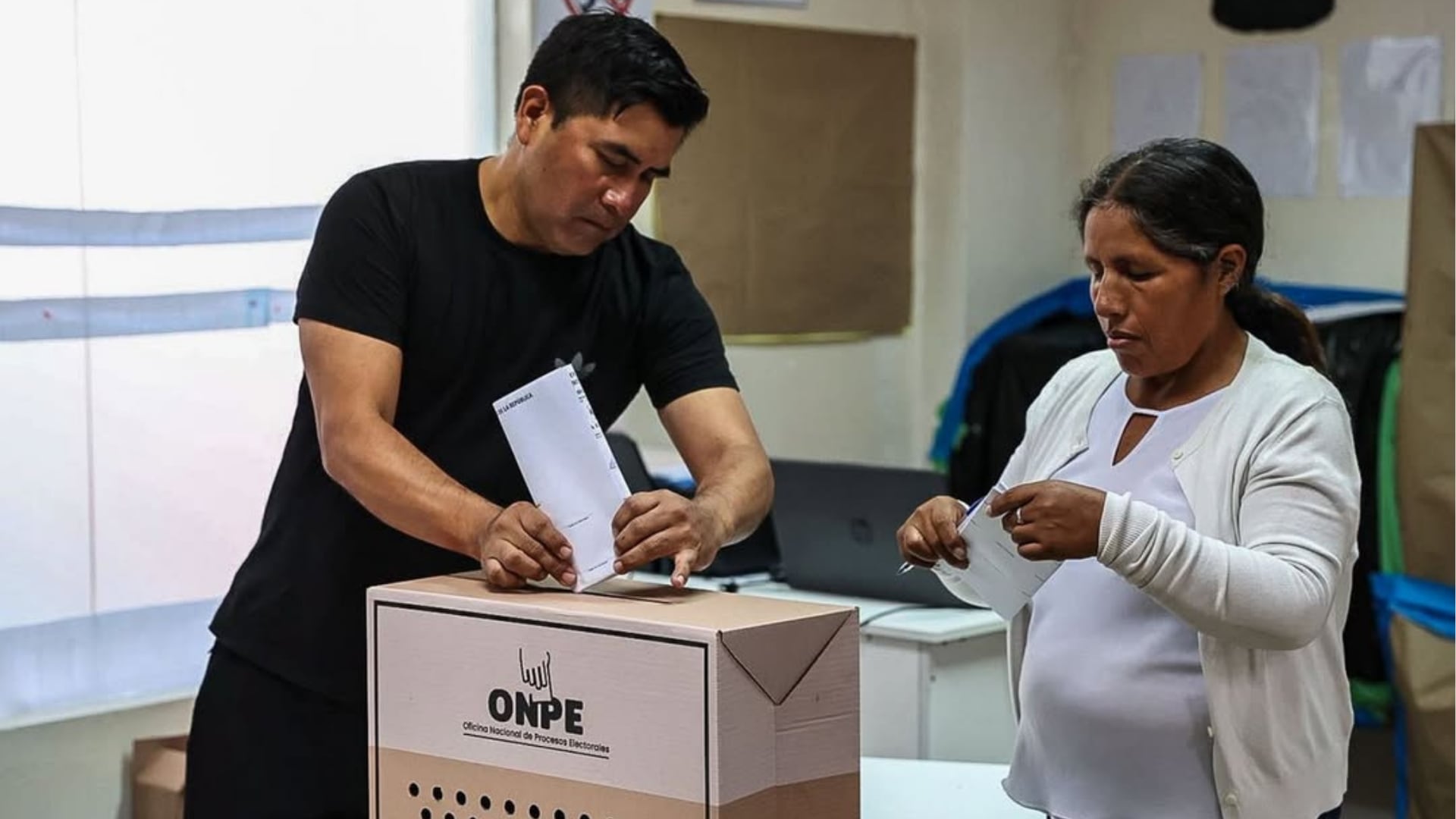Elecciones: Congreso establece uso preferente de centros educativos como locales de sufragio. (Foto: Agencia Andina)