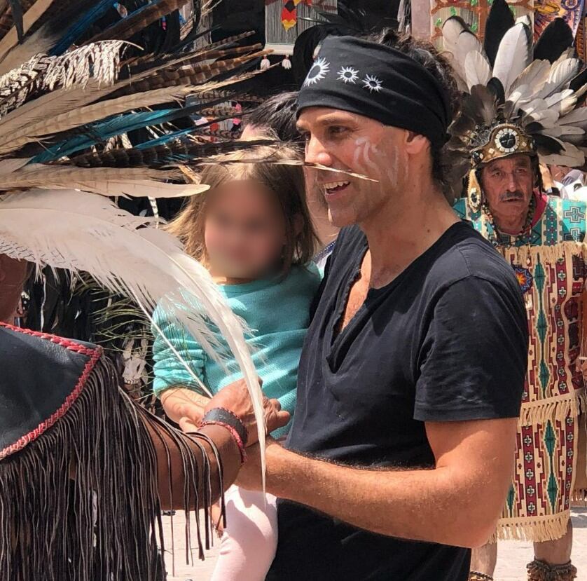 El actor encuentra plenitud en una vida simple y dedicada a su hija María Magdalena, lejos de la exposición pública y compromisos absorbentes (Facebook/Valentino Lanús)