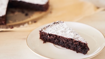 Receta de tarta de chocolate en freidora de aire, un postre fácil para los amantes del cacao