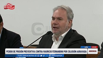Mauricio Fernandini haciendo uso de