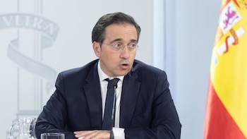 El Gobierno evacúa a casi