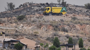 El Infoca pasará a "trabajar en ataque" el incendio de Los Gallardos, que afecta a 6.600 hectáreas