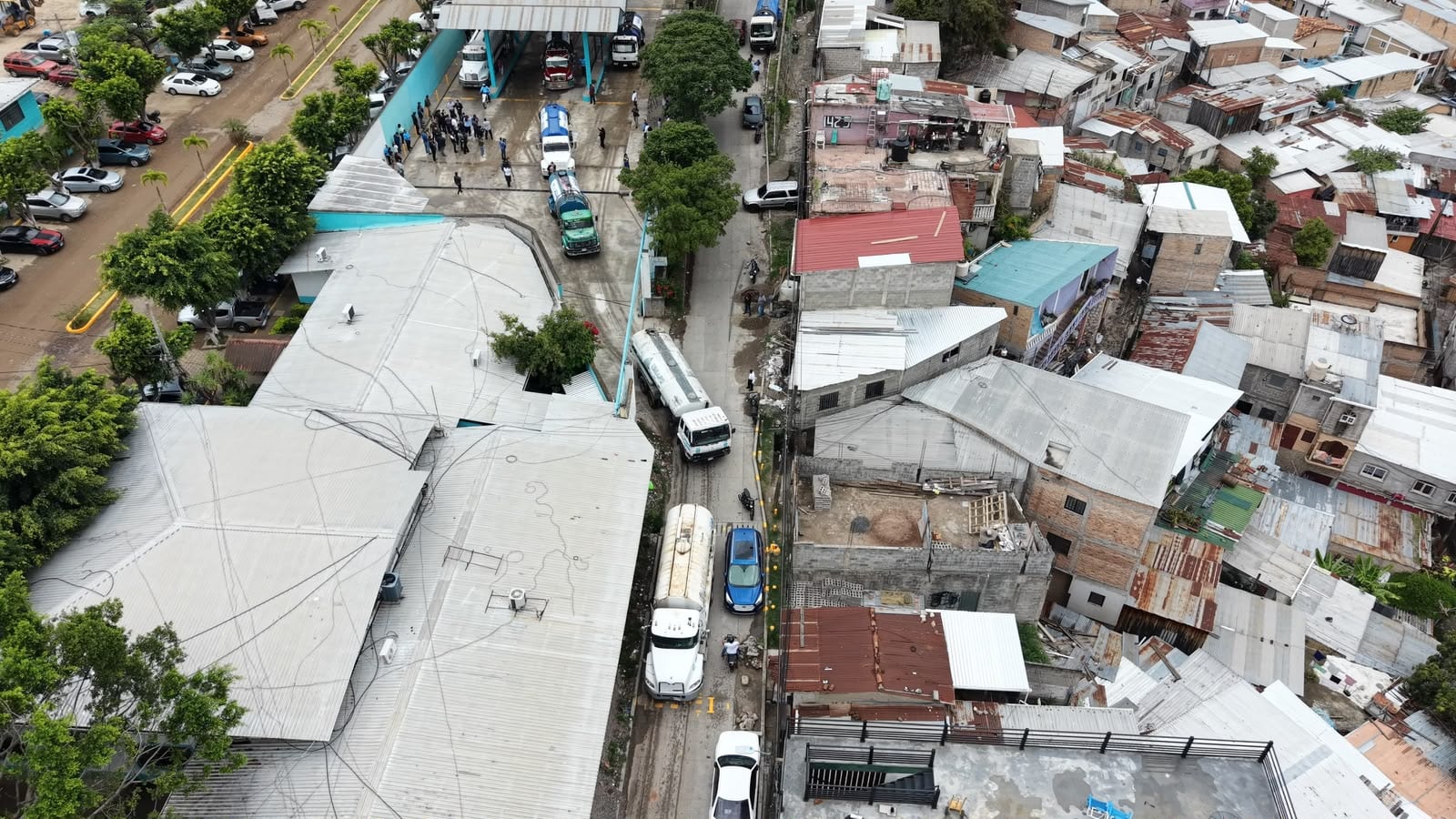 La municipalidad busca acelerar la construcción de la represa San José con jornadas extendidas y trabajo nocturno para recuperar el tiempo perdido.