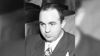 De boxeador callejero a último rey del hampa de Los Ángeles: el final de Mickey Cohen, el mafioso que parecía tener siete vidas