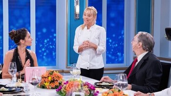 Juana Viale en la mesa de Mirtha