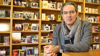 Juan Gabriel Vásquez y la literatura es como el lugar de duda frente al juicio constante de redes