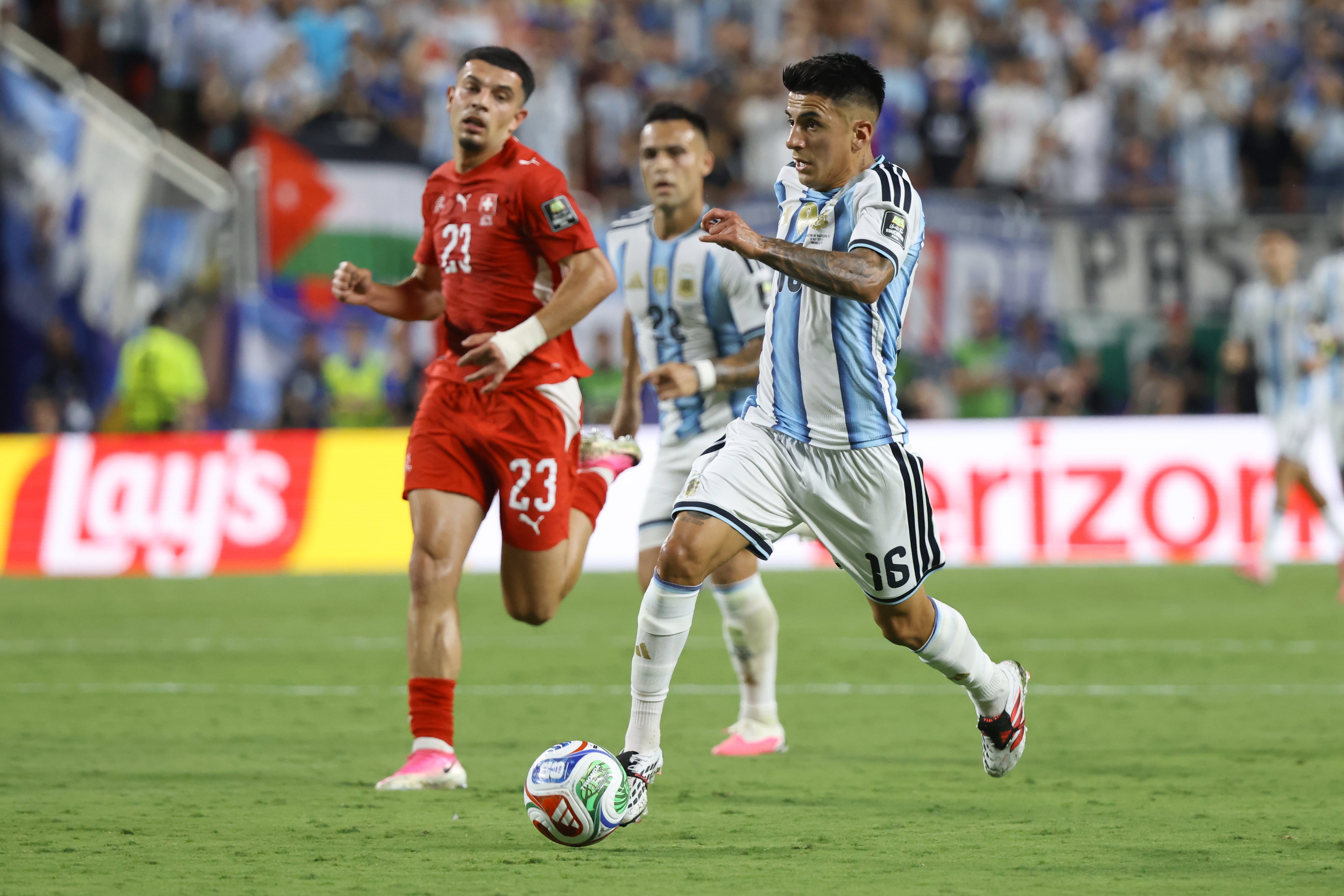 El futbolista surgido en Vélez Sarsfield llegó al Millonario tras su participación en el Mundial (EFE/ Kenneth Fernández)